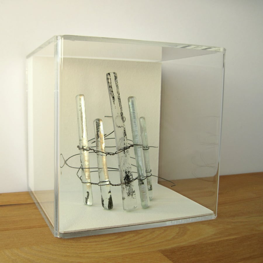 Glass Sculpture, Fragile Shore Fence 2-iv