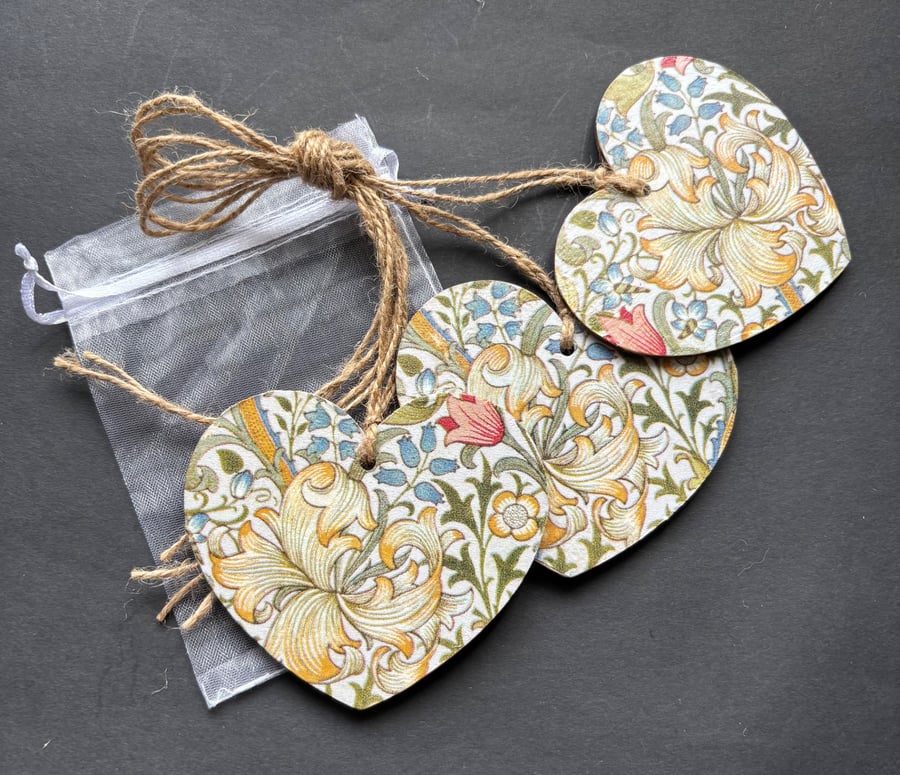 Heart shaped William Morris inspired decoupaged gift tags 