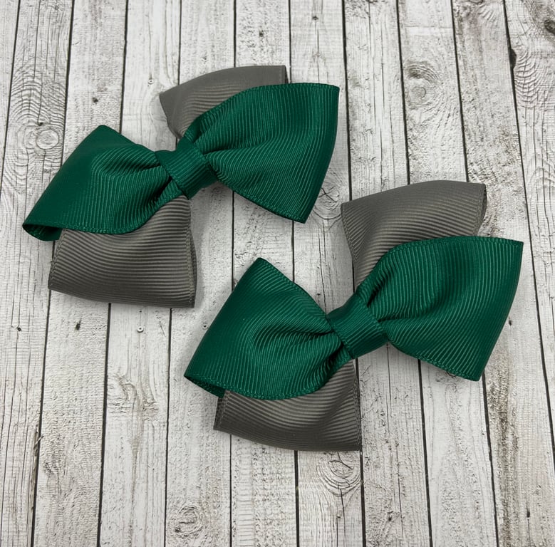 School Hunter Green and Grey Diagonal Double with Bows on Clips (pair)