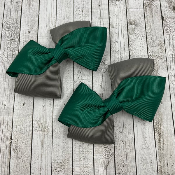 School Hunter Green and Grey Diagonal Double with Bows on Clips (pair)