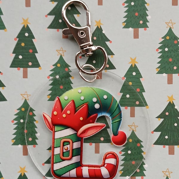 Clear acrylic Christmas keyring  "L"