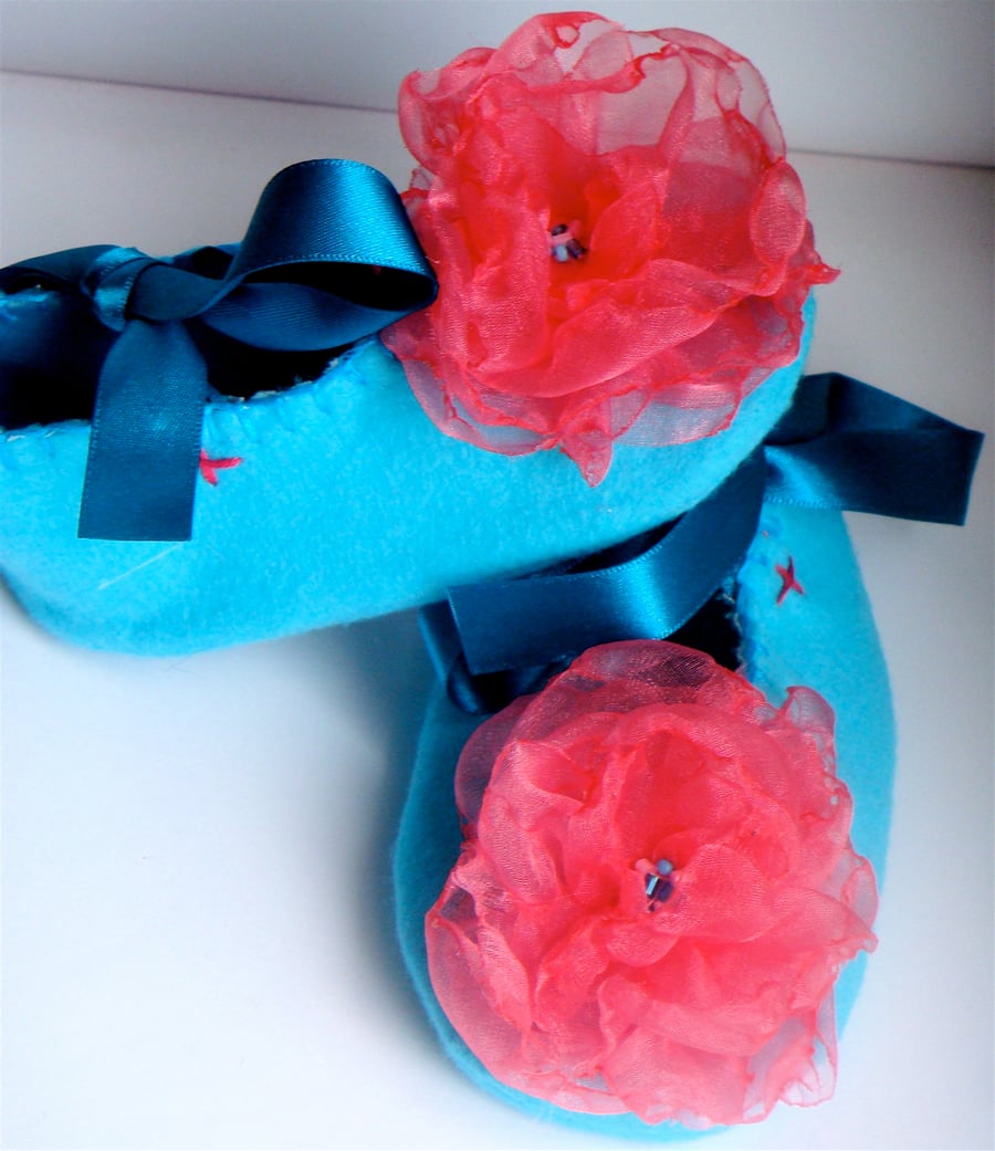  SALE Turquoise and Pink Organza Felt Baby Booties