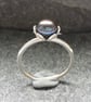 Peacock pearl and silver ring, dainty pearl ring, pearl solitaire ring - Image 3