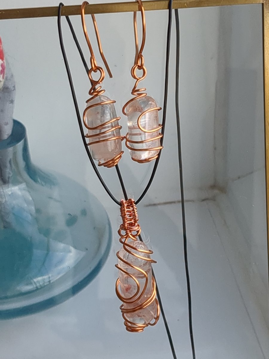 Clear Quartz twisted copper earrings and pendant set 