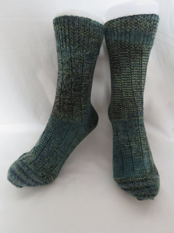 Hand-cranked Knitted Ribbed Wool Socks Size 4 to 5