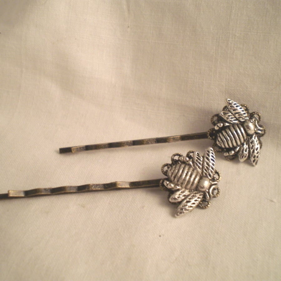 Honey Bee Hair Grips/Hair Pins