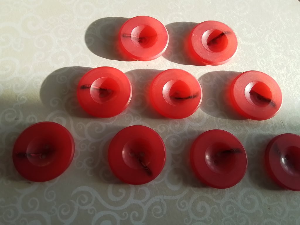 25mm 1" 40L Polyester HORN Buttons Flat matt edge with shiny centre RED