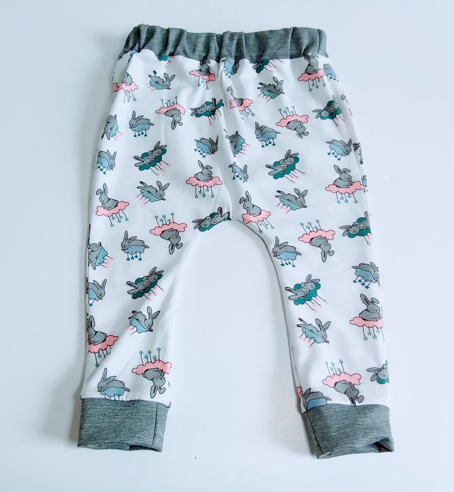 Bunny Leggings, 6-12 months, slouchy leggings, baby trousers, rabbits on clouds