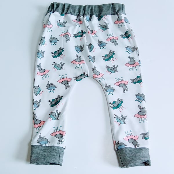Bunny Leggings, 6-12 months, slouchy leggings, baby trousers, rabbits on clouds