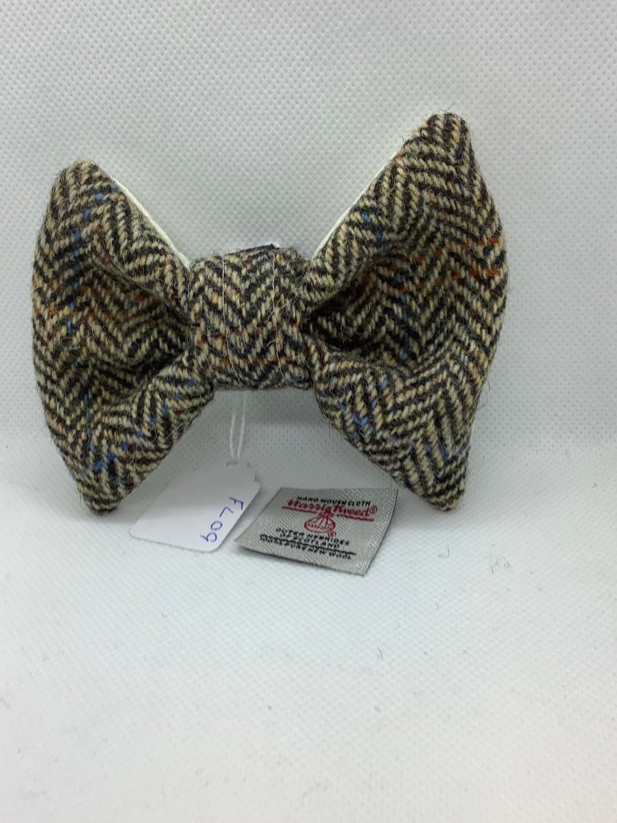 Harris Tweed Dog Bow Tie, Brown and Fawn herringbone  ,over the collar bow tie