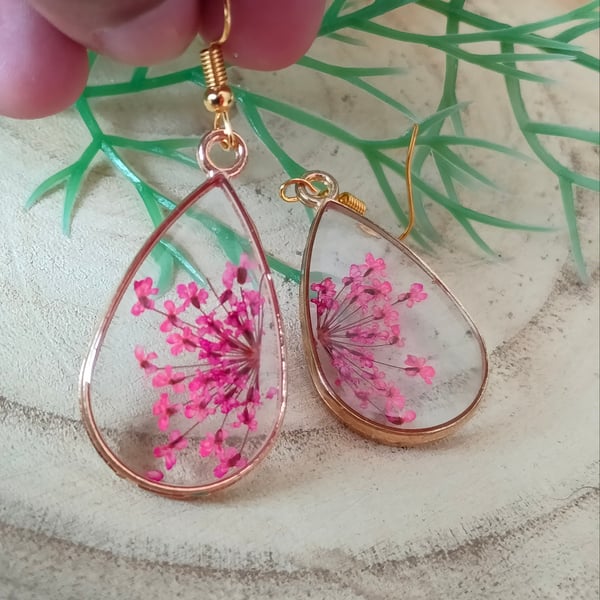 Natural Anne Lace flower earrings 
