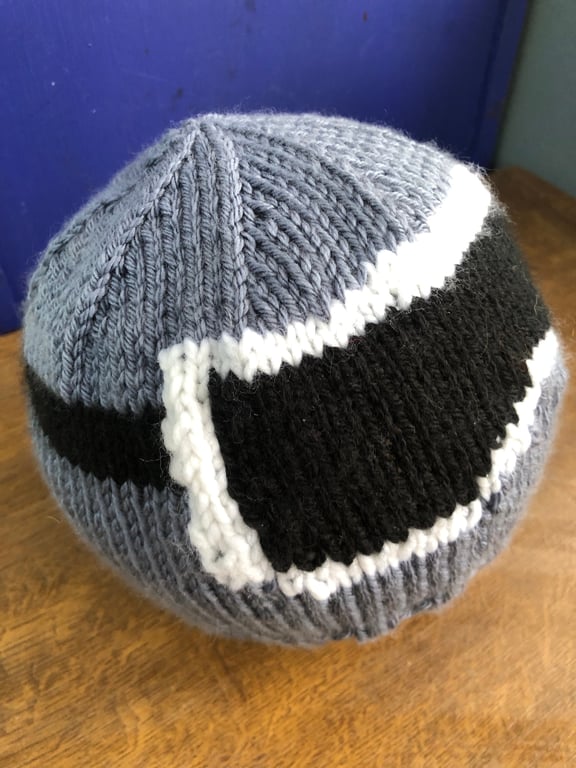 Hand knitted adult winter beanie, Snow boarding, skiing, Goggles ,personalised