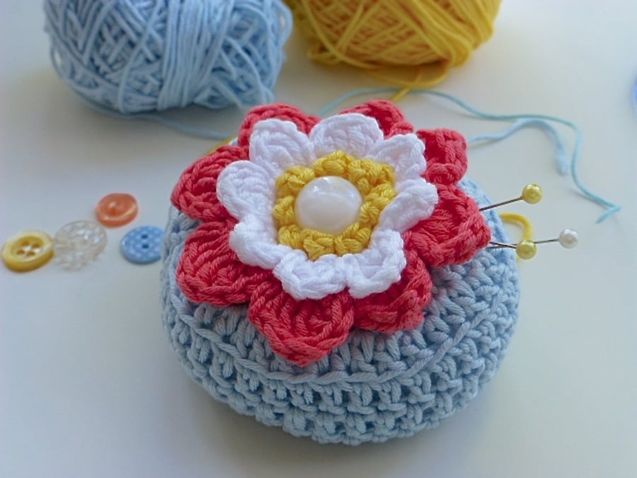 Crochet Pincushion, waterlily pincushion, pin tidy,  blossom pincushion