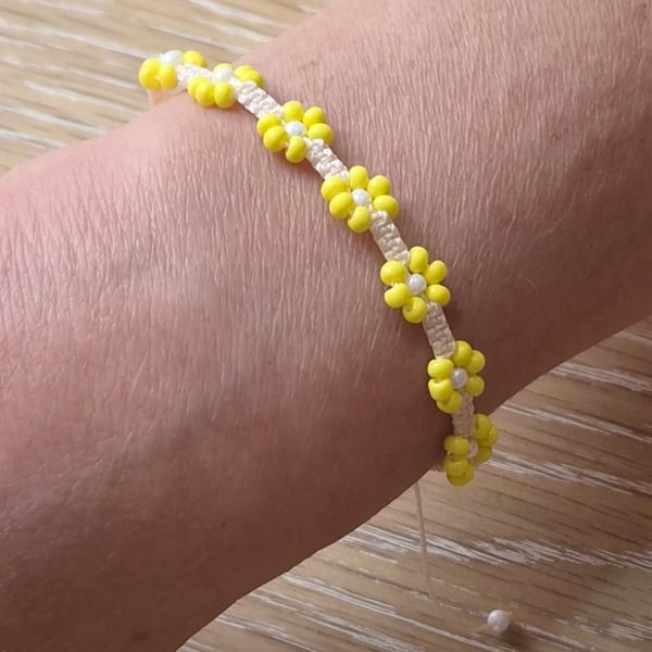 Dainty Floral Bracelet for Women,Boho Daisy Bracelet, Gift for Her (STK-0010)