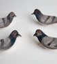Ceramic pigeon brooch - Image 2