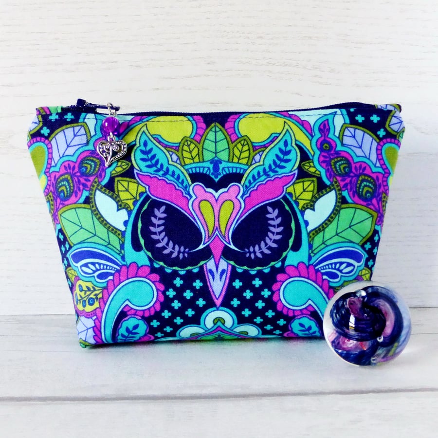Owl make up bag, zipped pouch, cosmetic bag