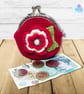 Crochet red and cream flower coin purse, flower purse, clasp purse, coin purse - Image 4