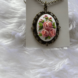 Embroidered necklaces,handmade-gifts, pink roses,roses trio,roses necklace,pink 