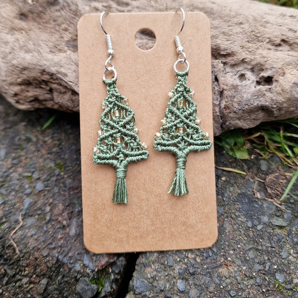 Macrame Christmas Tree Earrings, Holiday Jewellery 