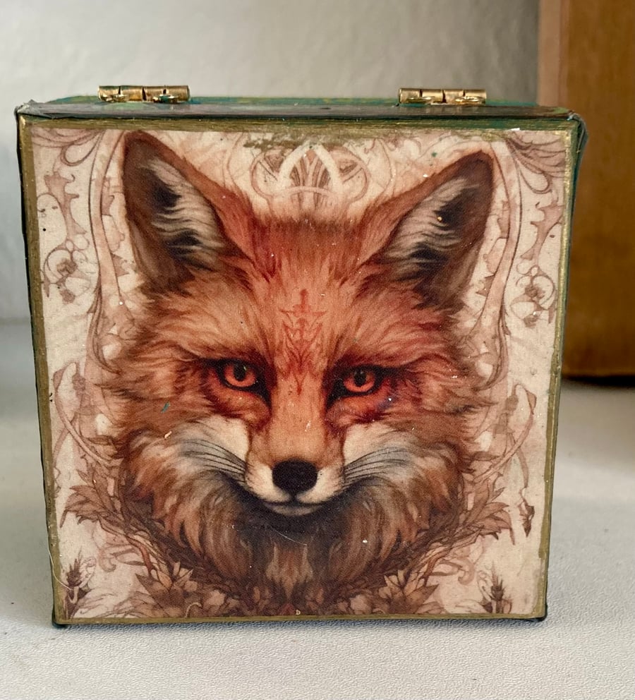 Beautiful Fox Face Jewellery Box Hand Painted & Decoupaged Trinket Keepsake Box