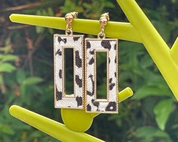 ANIMAL PRINT EARRINGS gold retro drop dangle statement