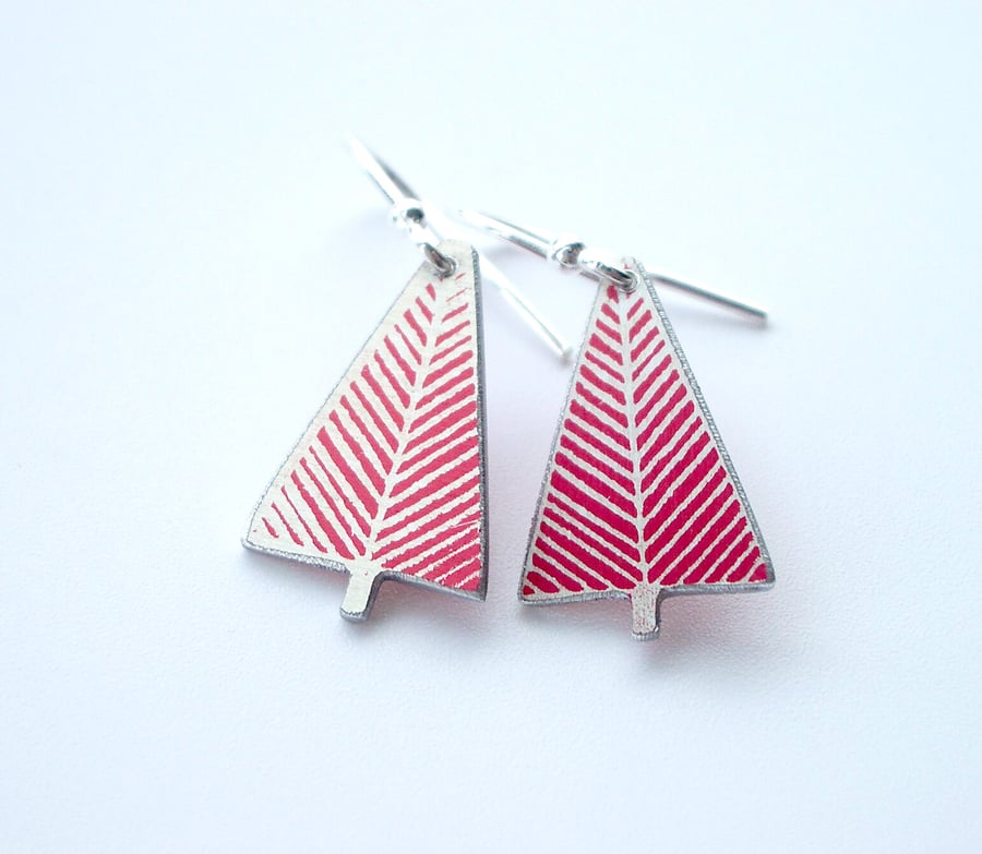 Christmas tree earrings in red
