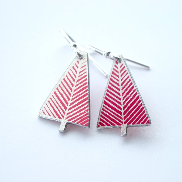 Christmas tree earrings in red