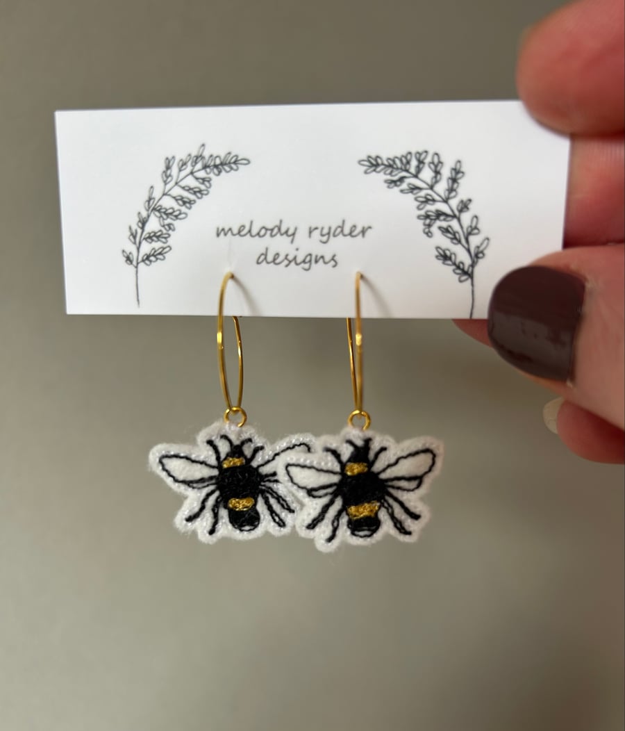 Bee embroidered hoop earrings 