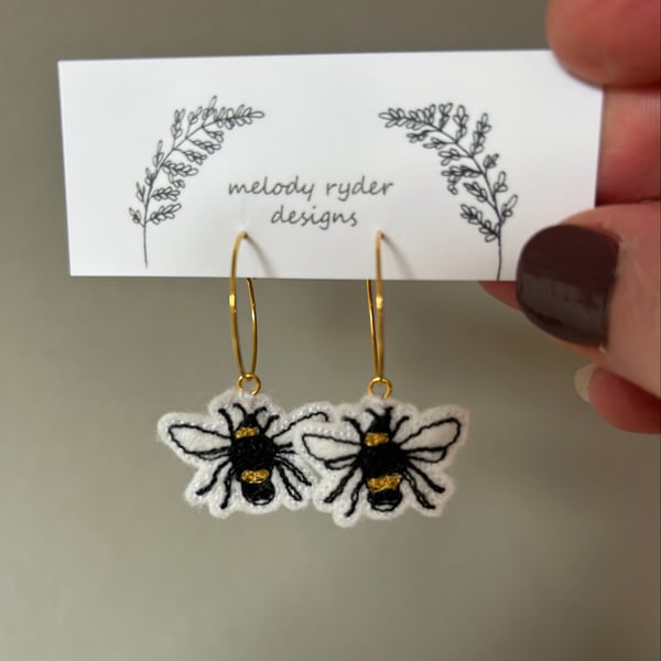 Bee embroidered hoop earrings 