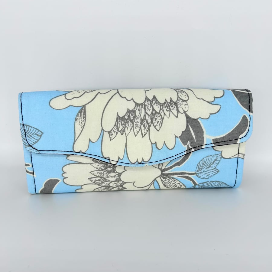 Large floral purse featuring blue and cream cotton fabric with 12 card pockets