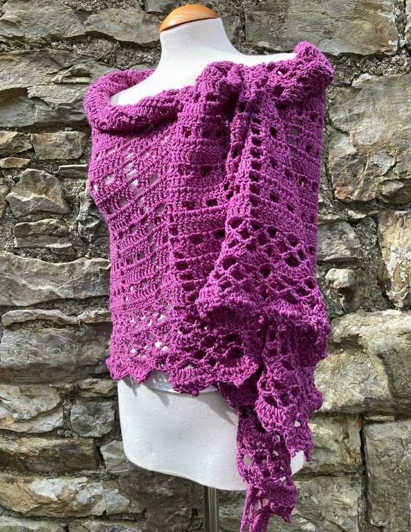 Handmade Shallow Triangle Wrap Lace Shawl Oversized Pink Cotton Scarf