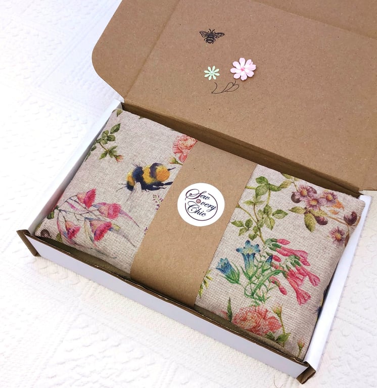 Wheat Bag Fuzzy Bumble Bee Linen fabric Gift Set ivory fleece reverse  