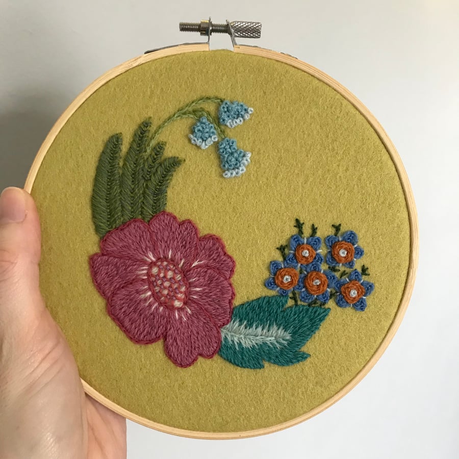 Summer Garden Hand Embroidered Wall Decoration 