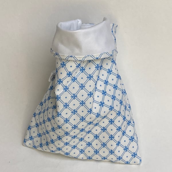 Large sandwich bag. Reusable and eco-friendly. Blue geometric fabric