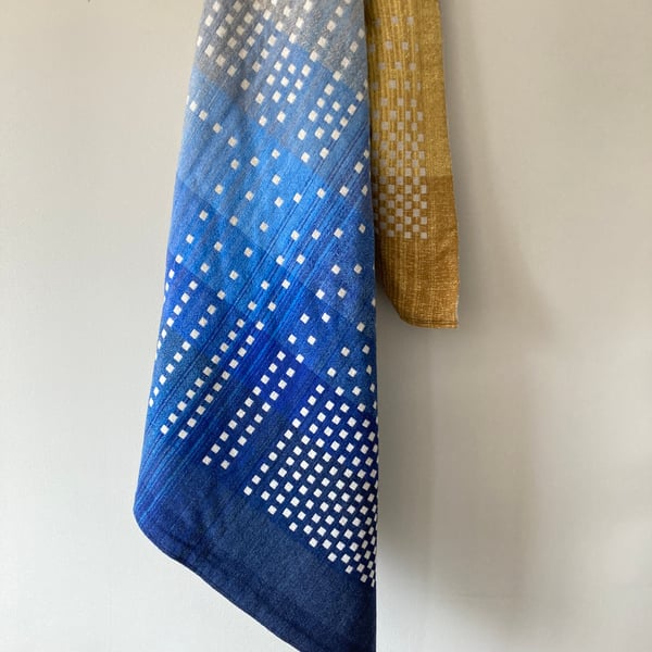 Unbreakable Kyiv Handwoven Doubleweave  Lambswool Blanket