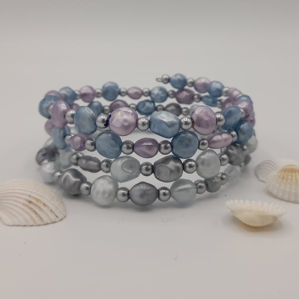 Faux blue and lavender pearl memory wire bracelet