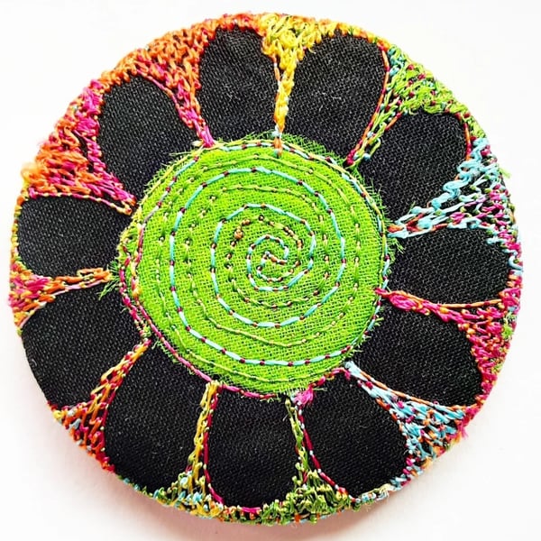Badge 45mm Multicoloured Flower Textile Badge 