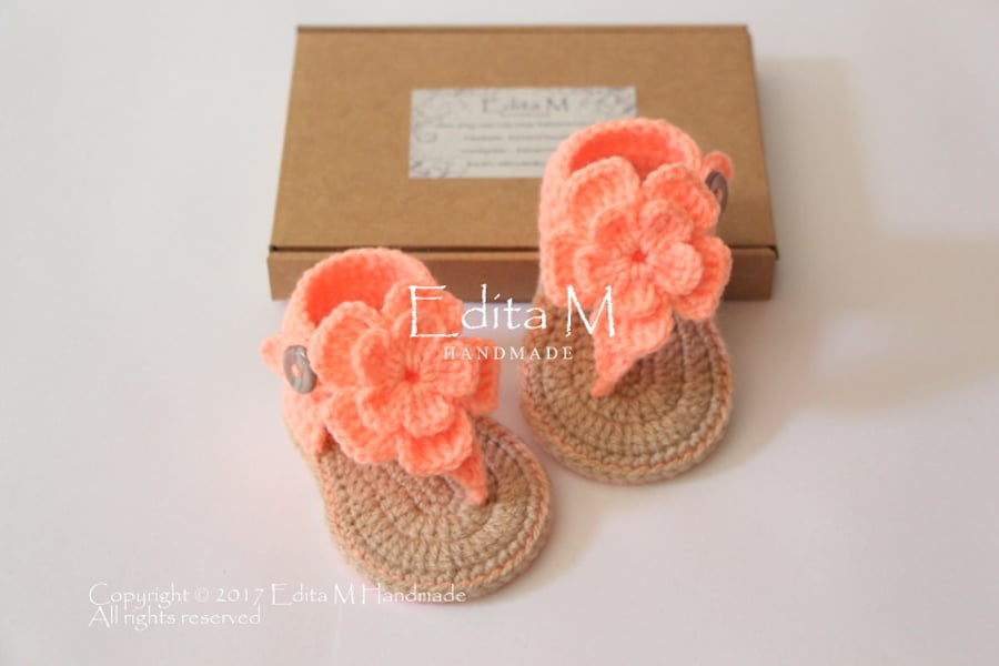 Crochet baby gladiator sandals, baby slippers, flower sandals, baby shoes