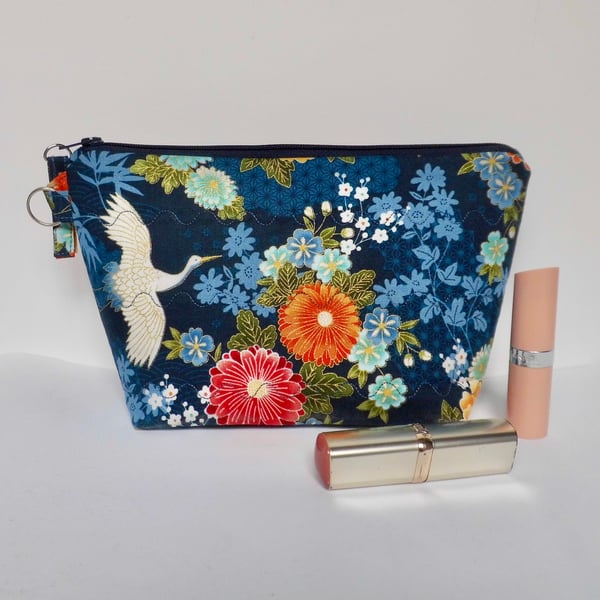 Make up bag in Japanese inspired fabric dark blue 