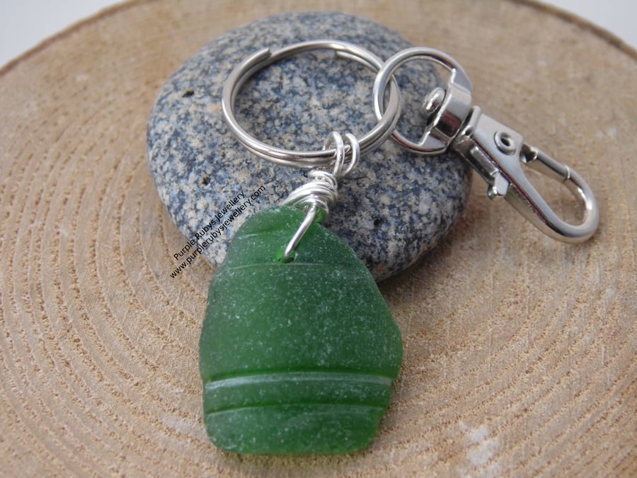 Bright Green Bottle Neck Sea Glass Bag Charm Keyring K359