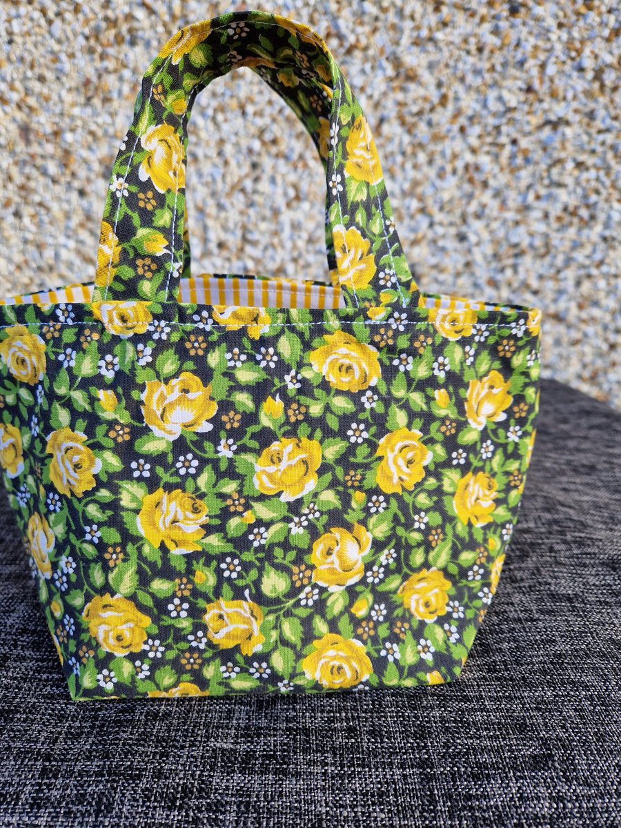 Toddlers shopping bag