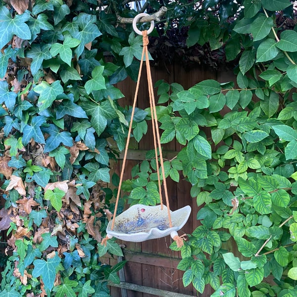 Hanging bird bath or feeder