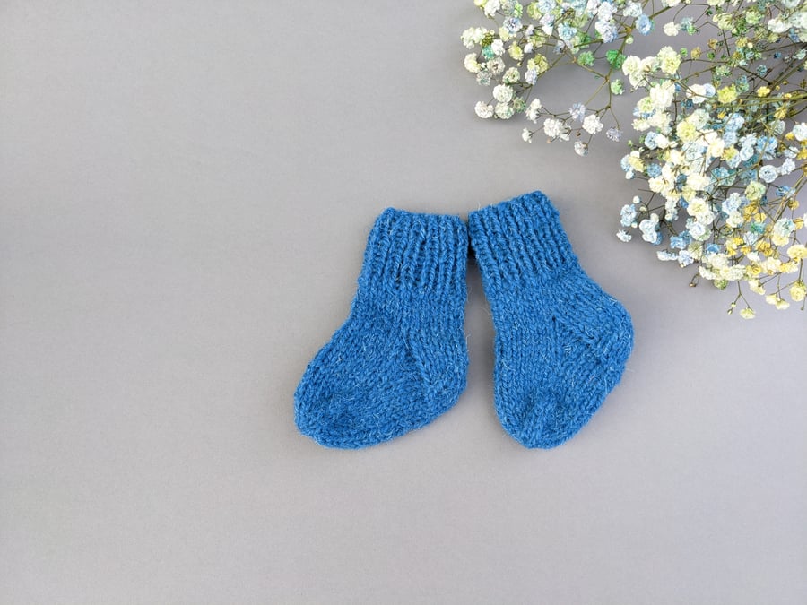 Handknit newborn baby socks sheep wool, handmade blue shade, babyshower gifts