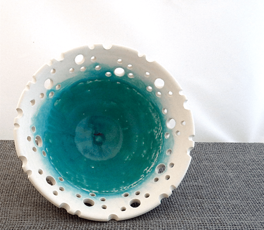 Decorative emerald green ceramic bowl - handmade pottery