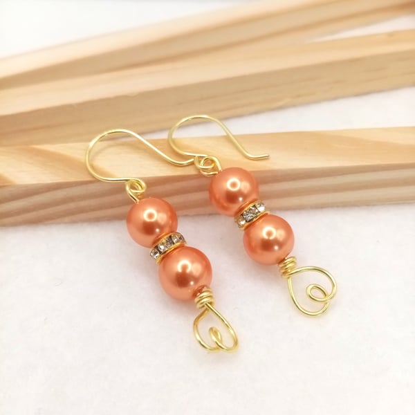 Pearl Earrings Love Heart Design