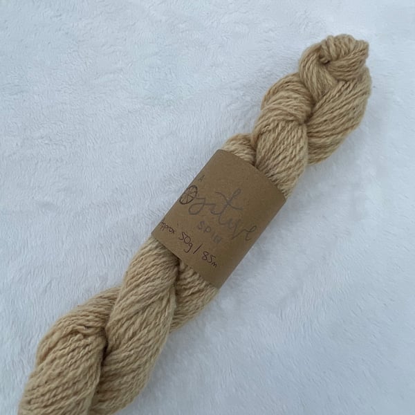 Hand-spun naturally dyed wool, Worsted weight