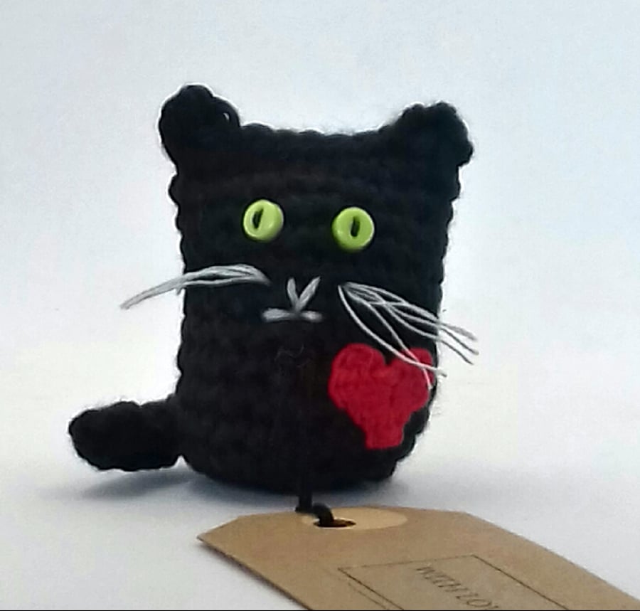 Crochet Black Cat with Heart 
