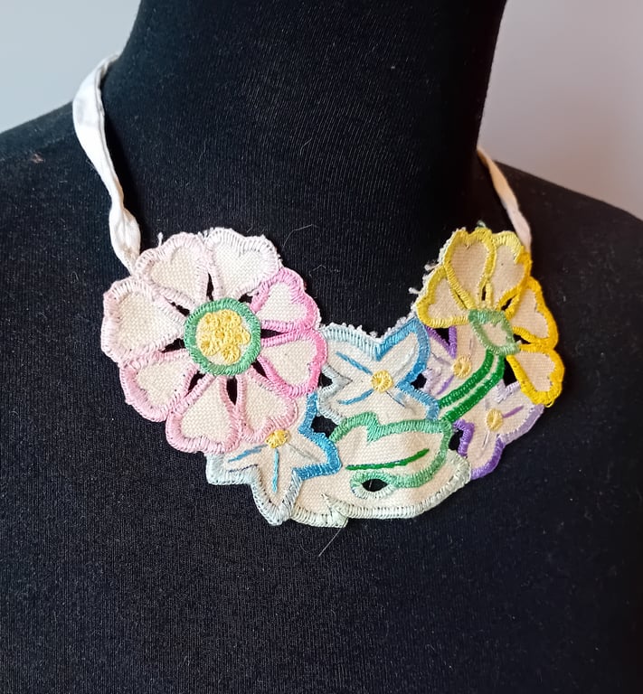 Embroidered Flower Necklace - Multiple Flowers
