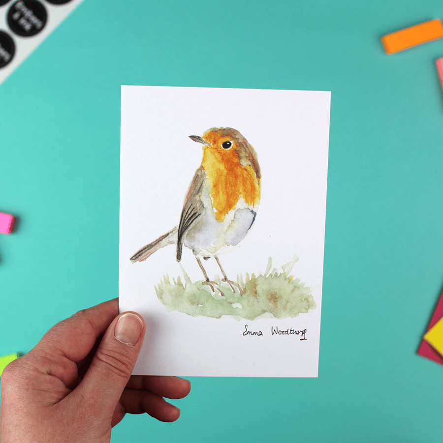 Robin On The Grass Greetings Card - A6 Blank Inside