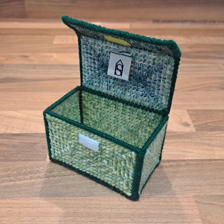 Business card holder - green mix pattern and velcro closure